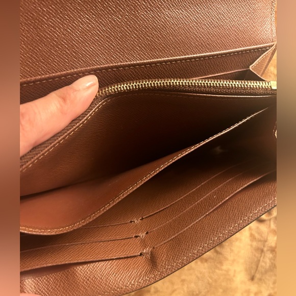 Authentic Louis Vuitton Portefeuille Sarah Wallet - Picture 4 of 17